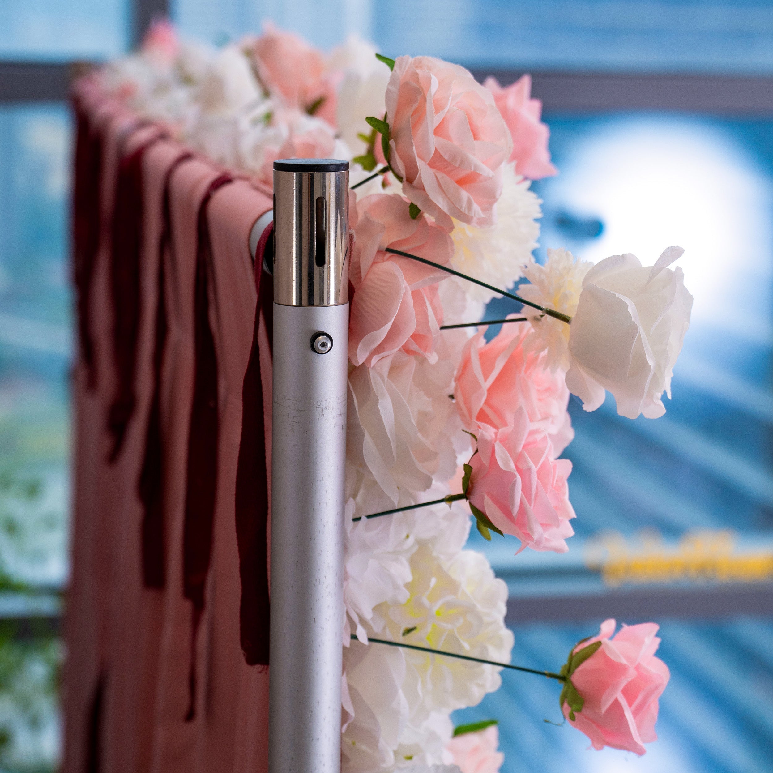 ' Exquisite Flower Wall: A Blend of Elegance and Durability with Soft Pink and White Artificial Blooms. Ideal for Weddings and Events. Easy Setup | VF-409