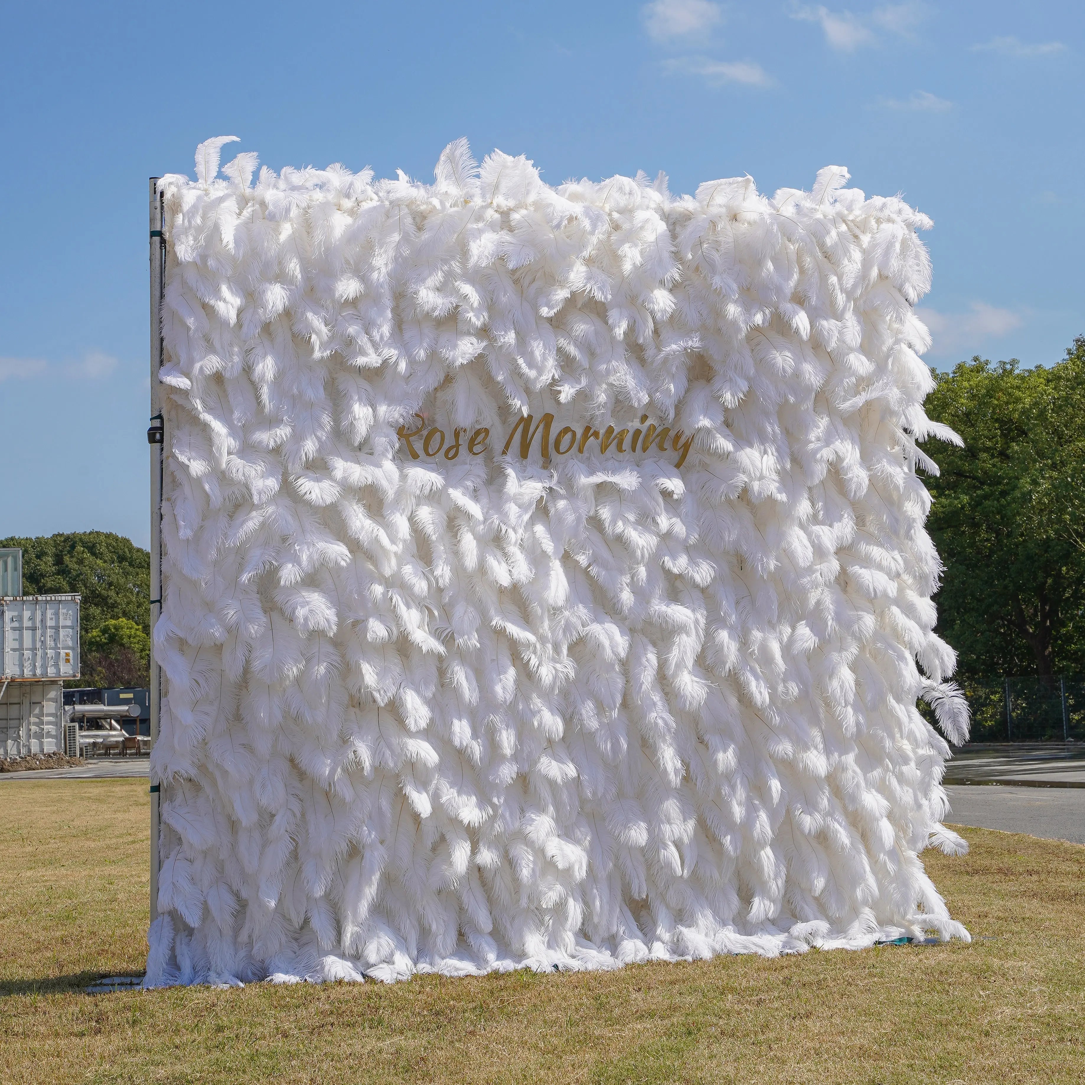 White Feather：5D Fabric Artificial rolling up curtain flower wall Free Shipping
