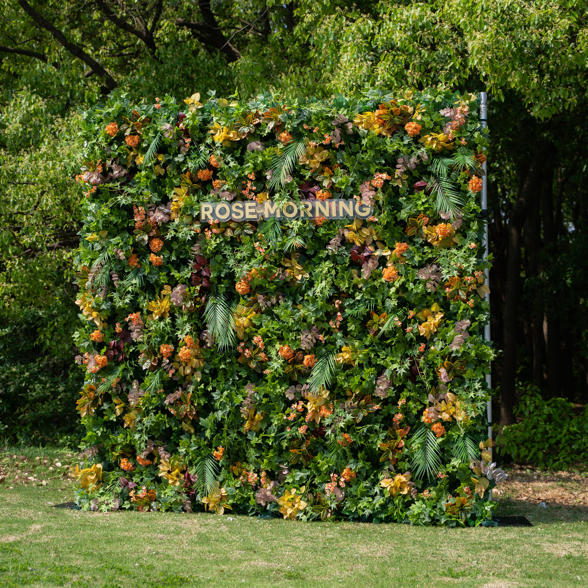 Berenice：4D Fabric Artificial rolling up curtain flower wall Free Shipping